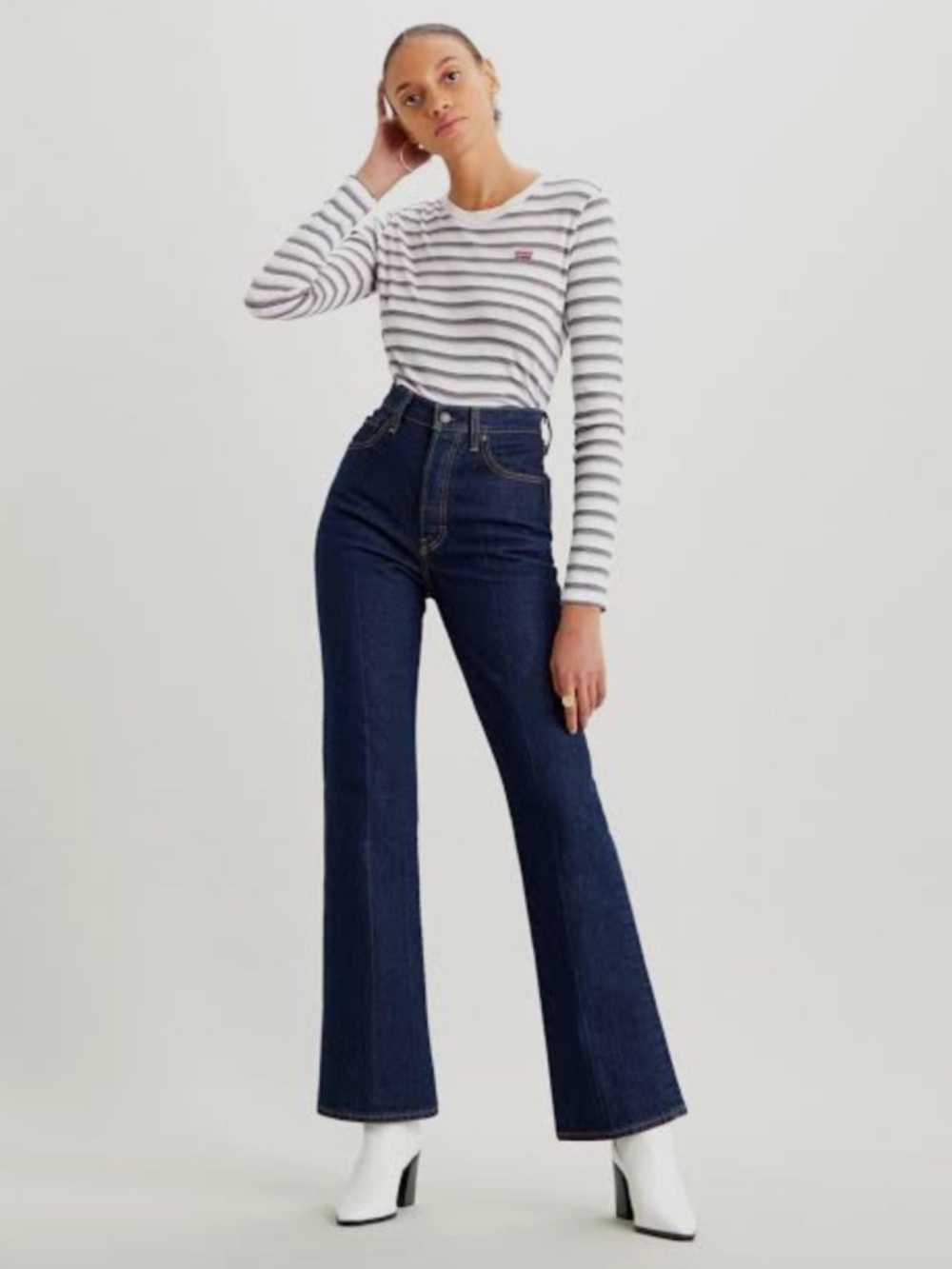 Levis Premium Ribcage Boot High Key Size 27, 33 in inseam